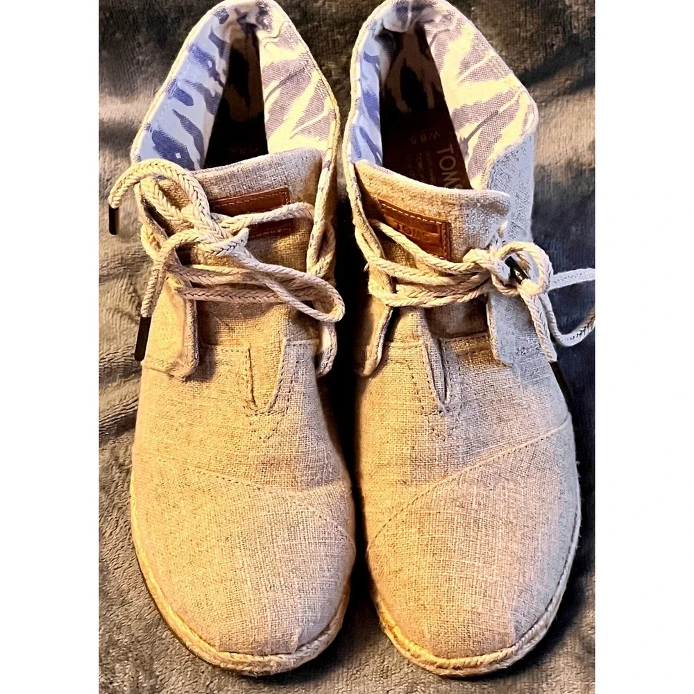 TOMS Desert Wedge Oatmeal Linen Canvas Espadrille Lace Up Booties‎ W8.5 301212